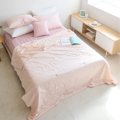 Crown Cooling Summer Quilt
