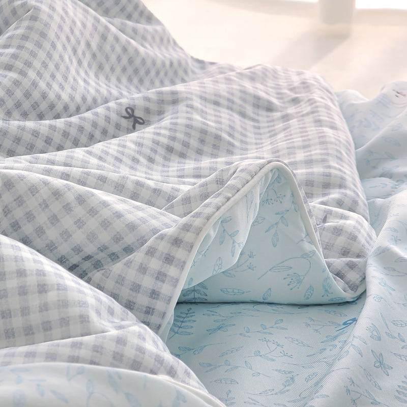 Love Cooling Summer Quilt / Love Cooling Summer Quilt / Cool-Touch Bedding / Lightweight Summer Quilt / Breathable Cooling Blanket / Soft Comfortable Quilt
