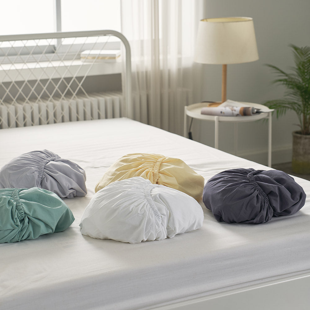 Multi-Layer Waterproof Mattress Cover | dual-layer protection | waterproof mattress cover | breathable & durable | allergy-friendly | premium bed protector
