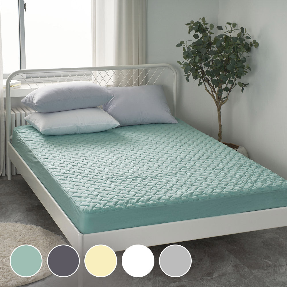 Allergy Care Padded Mattress Cover | hypoallergenic | quilted mattress cover | allergy care bedding | soft & breathable | premium padded protector
