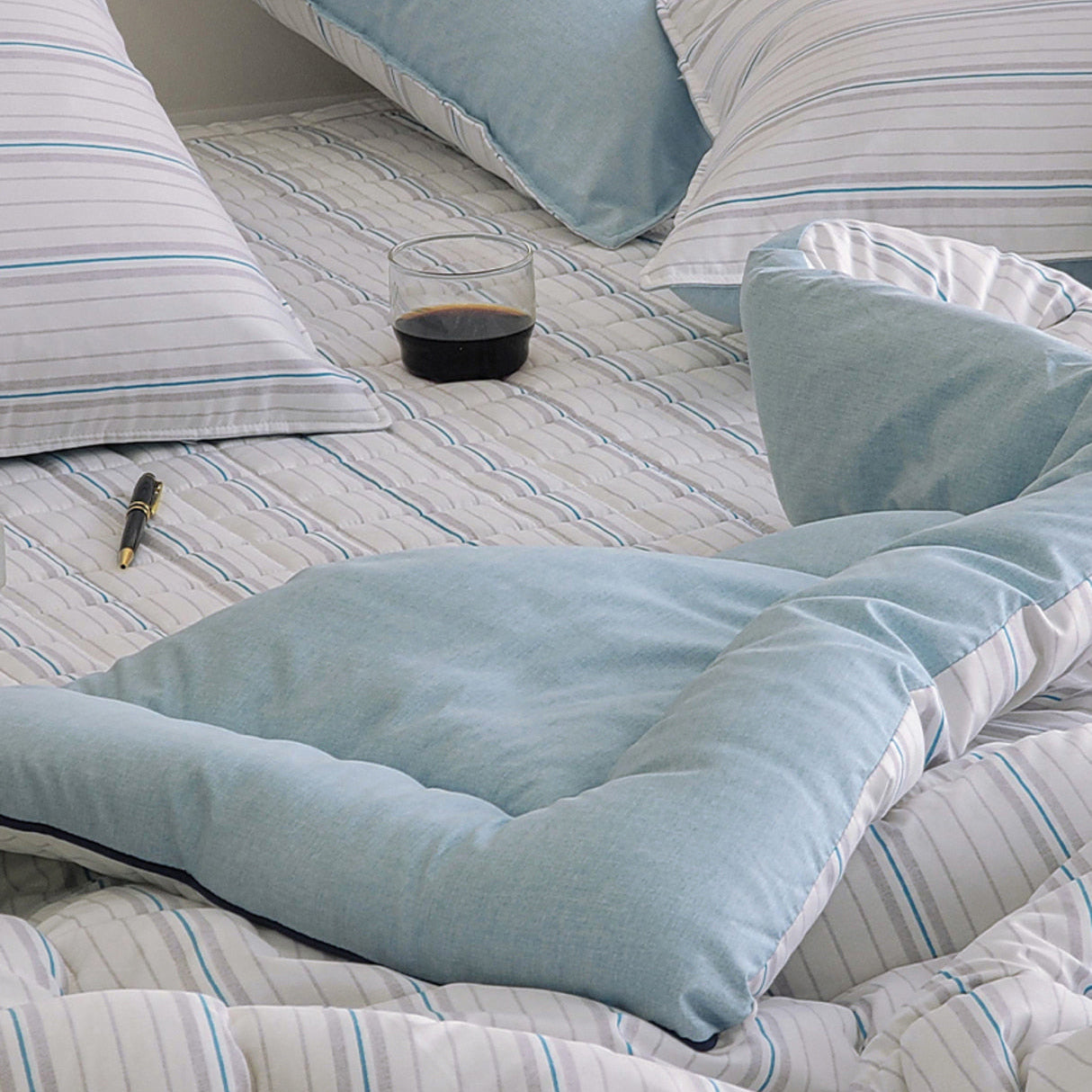 Lyn Semi Micro Quilt | Polyester Comforter | Lightweight Quilt | Breathable Duvet | Dust Resistant Bedding