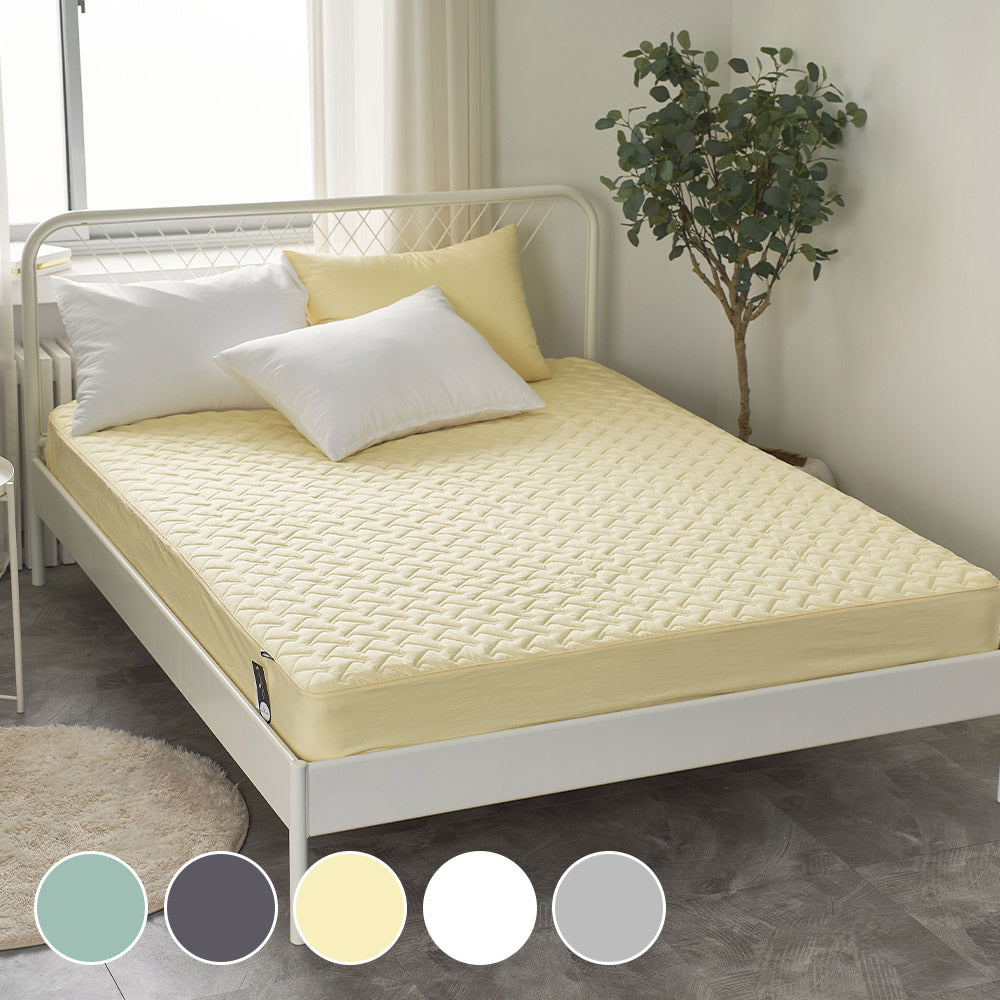 Allergy Care Padded Mattress Cover | hypoallergenic | quilted mattress cover | allergy care bedding | soft & breathable | premium padded protector