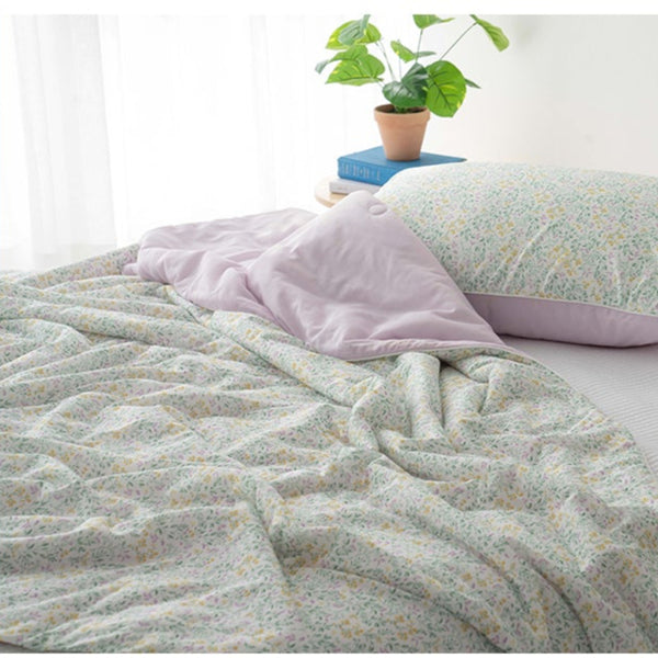 Flower Cooling Quilt /Flower Cooling Quilt / Floral Summer Blanket / Lightweight Cooling Comforter / Breathable Floral Bedding / Soft Cooling Quilt
