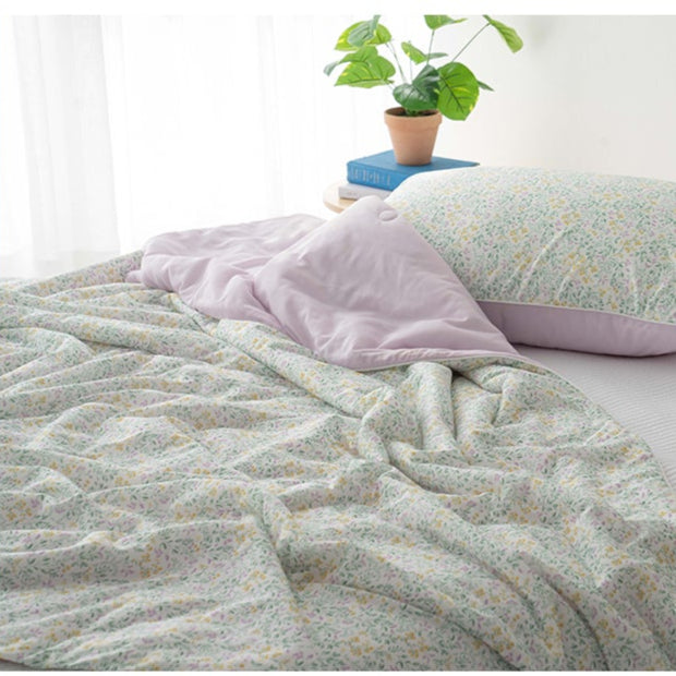 Flower Cooling Quilt /Flower Cooling Quilt / Floral Summer Blanket / Lightweight Cooling Comforter / Breathable Floral Bedding / Soft Cooling Quilt