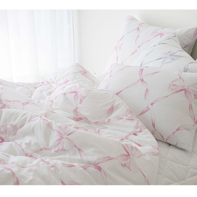 Marnie Spread Quilt / 100% Modal Fabric / Ribbon Pattern Design / Soft and Luxurious Touch / Allergy Care Bedding / Elegant Pastel Colors