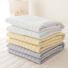 cloud allergy care Mattress pad | micro-washed mattress pad | hypoallergenic bedding | soft & breathable mattress topper | premium quilted bed pad