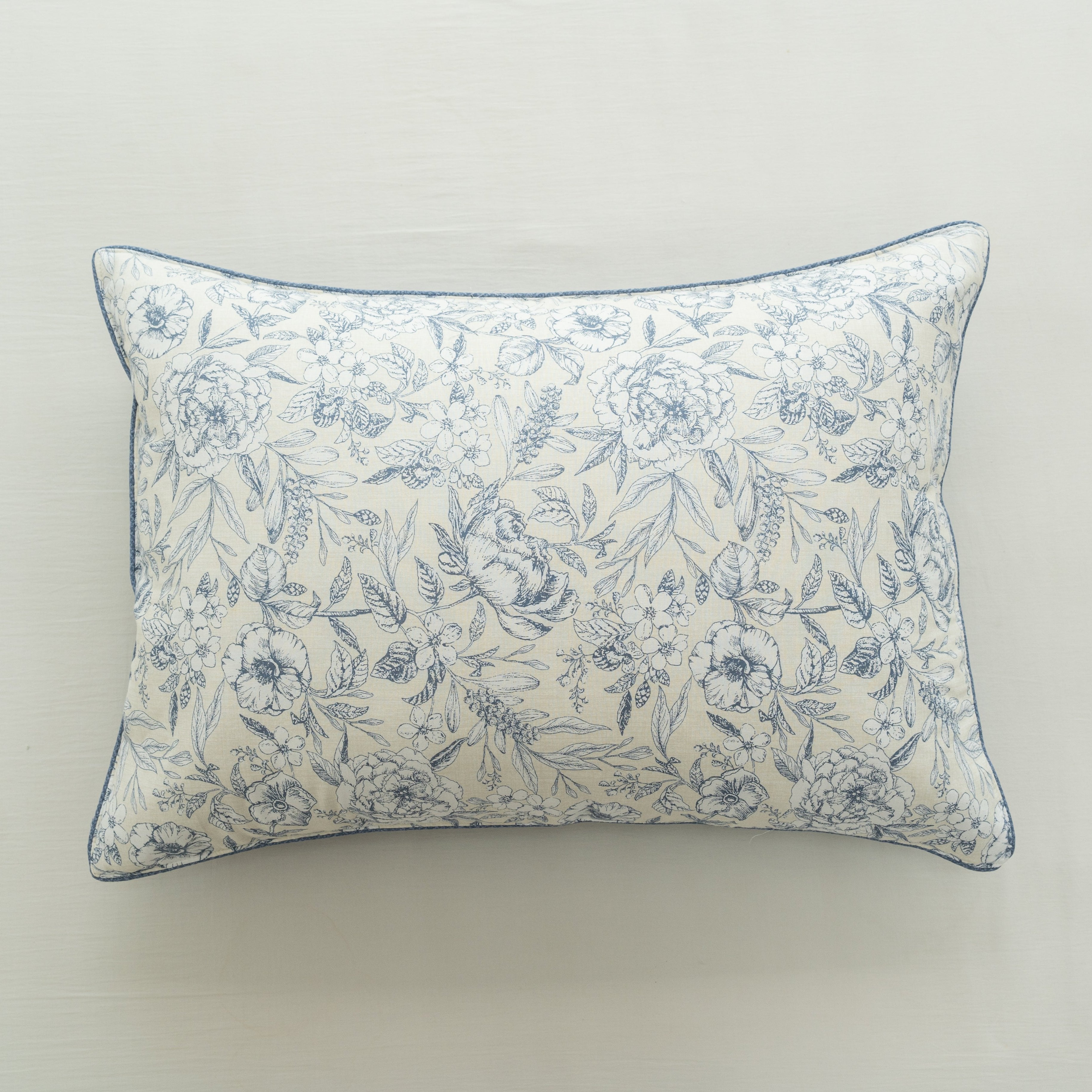 100% Natural Cotton pillow cover | Corn Fiber Filling | Lightweight and Breathable | Made with Eco-Friendly Materials | Soft and Comfortable | Perfect for Year-Round Use