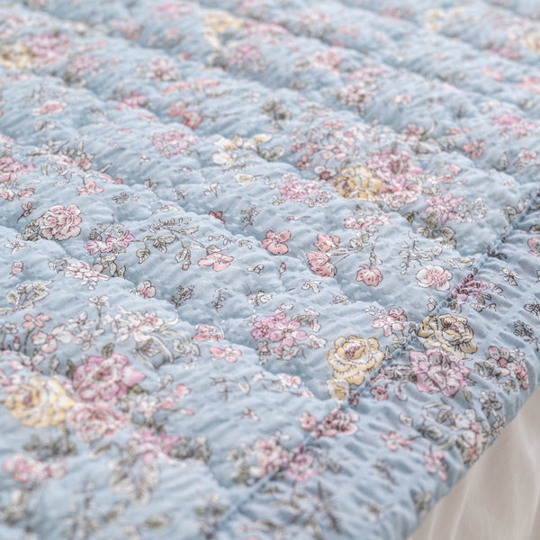 Aurora Ripple Snow Pad | Cool and Breathable | Perfect for Summer Comfort | Soft Floral Design | Lightweight and Easy to Wash | Ideal for Hot Nights