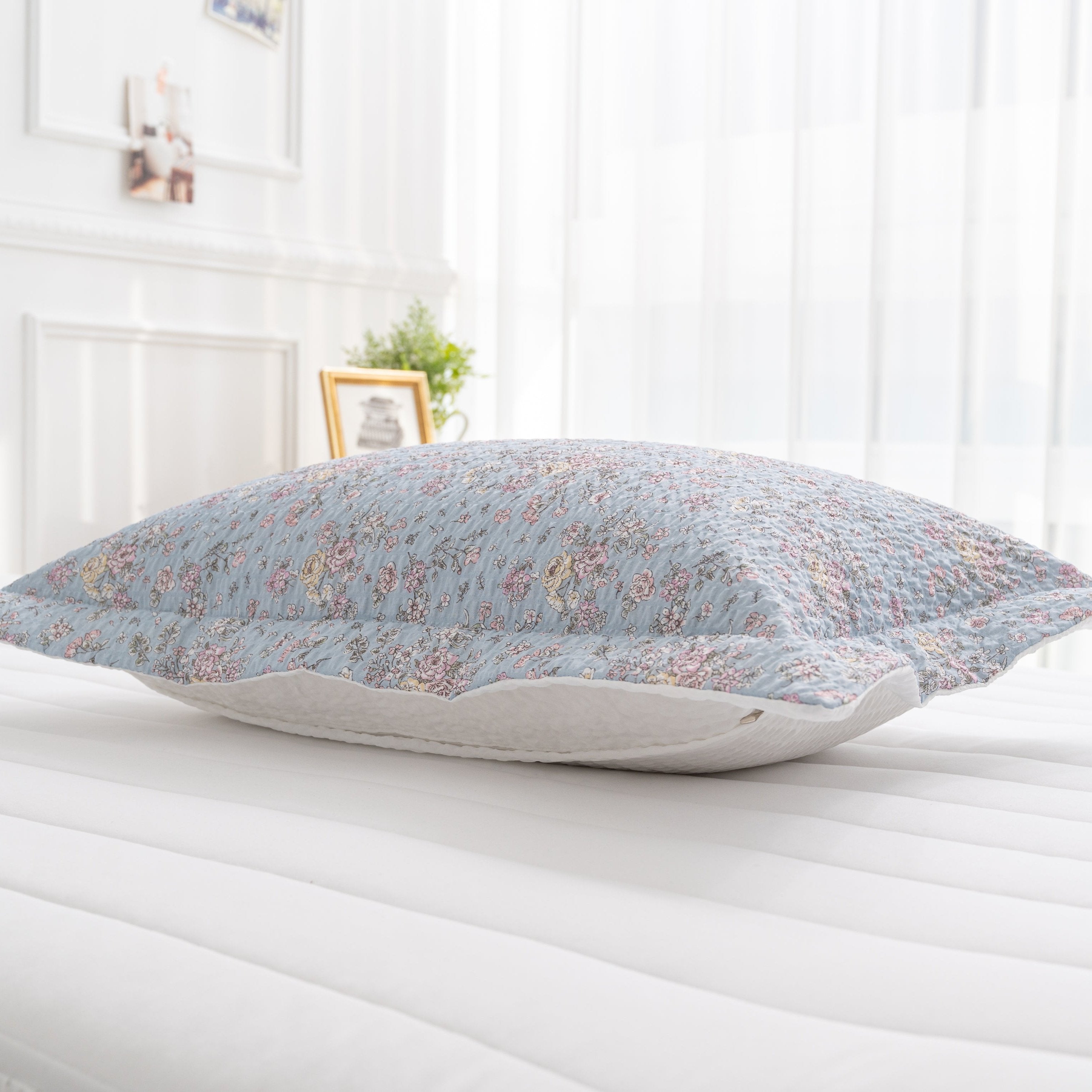 Aurora Ripple Pillow Cover | Soft Floral Design | Cooling and Breathable | Lightweight and Easy to Wash | Ideal for Summer Nights