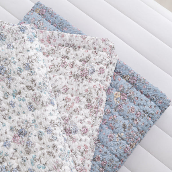 Aurora Ripple Snow Pad | Cool and Breathable | Perfect for Summer Comfort | Soft Floral Design | Lightweight and Easy to Wash | Ideal for Hot Nights