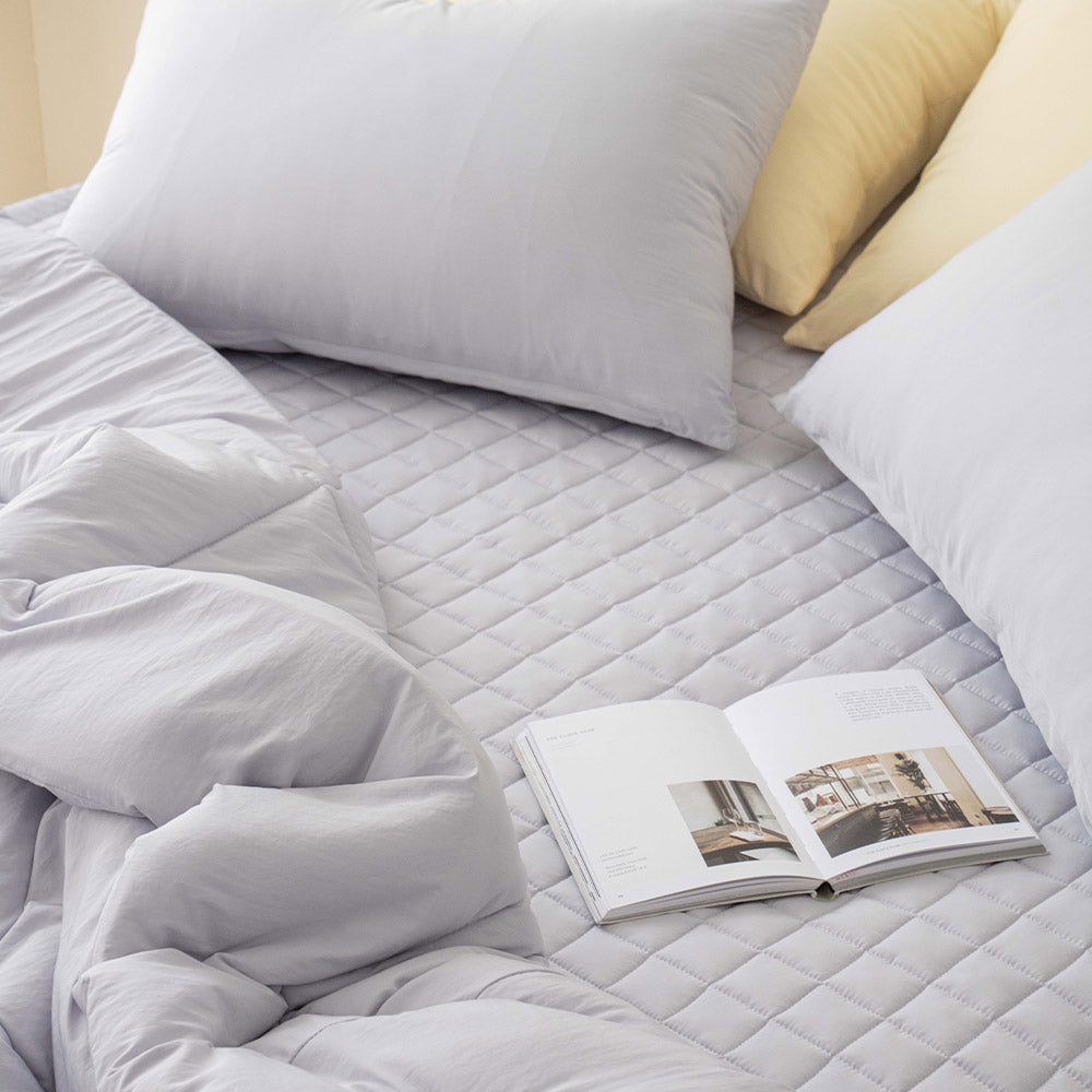 cloud allergy care Mattress pad | micro-washed mattress pad | hypoallergenic bedding | soft & breathable mattress topper | premium quilted bed pad